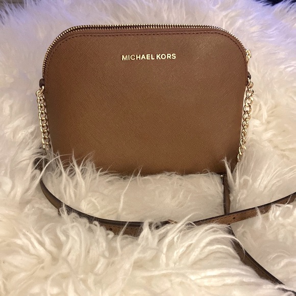 Michael Kors Handbags - SALE! Michael KORS NEW Crossbody Bag 💼 Brown ✨Flash Sale!